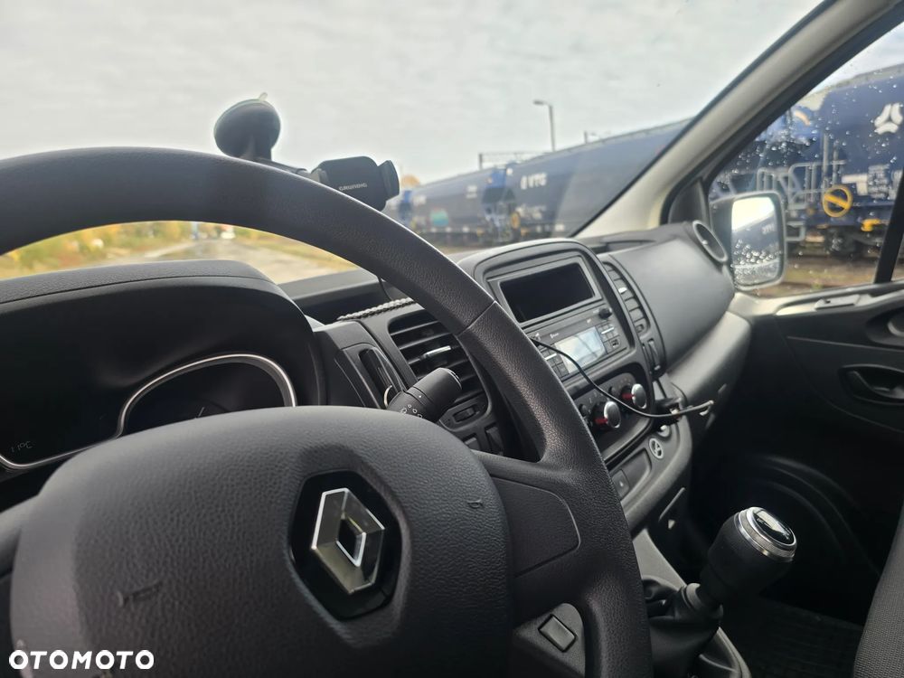 Renault Trafic - 13