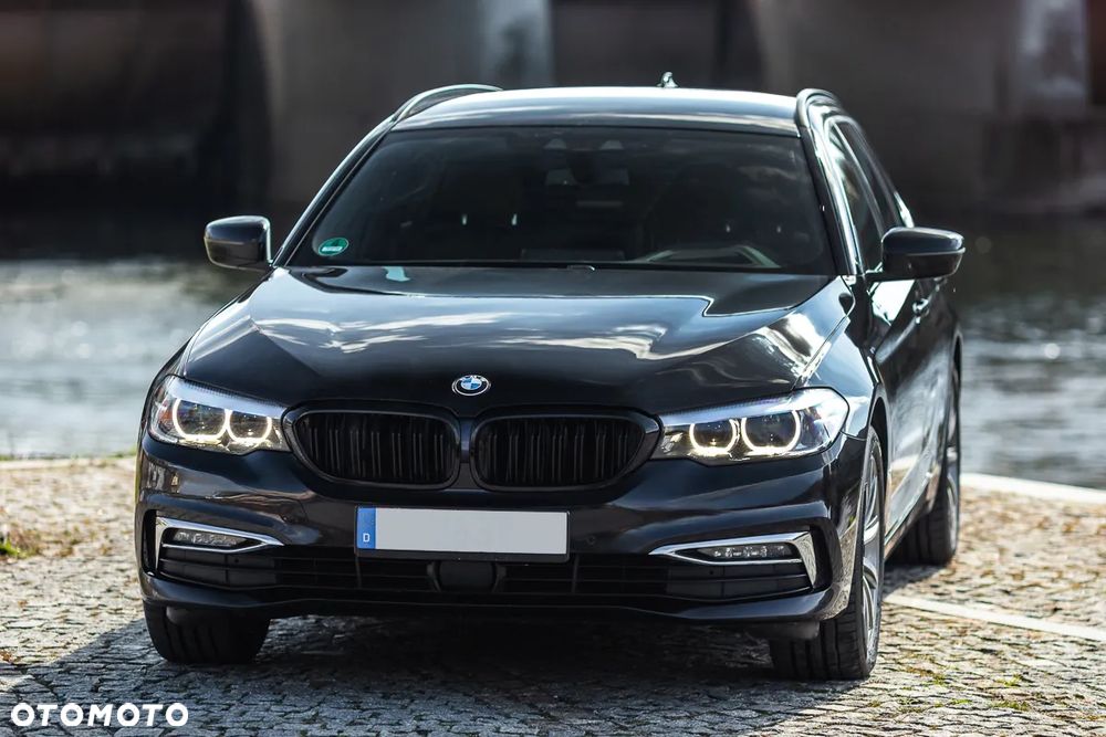 BMW Seria 5 520d xDrive Luxury Line sport - 1