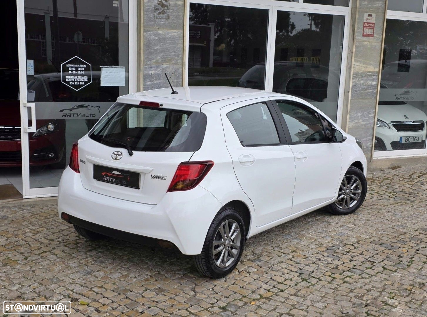 Toyota Yaris 1.0 VVT-i Comfort+P.Style - 2