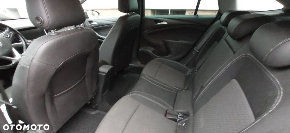 Opel Astra 1.4 Turbo Innovation - 12
