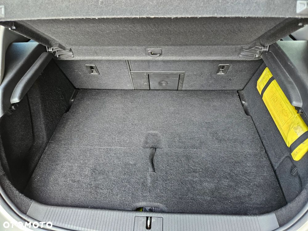 Opel Astra IV 1.7 CDTI Cosmo - 22