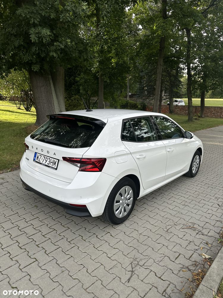 Skoda Fabia 1.0 Essence - 7