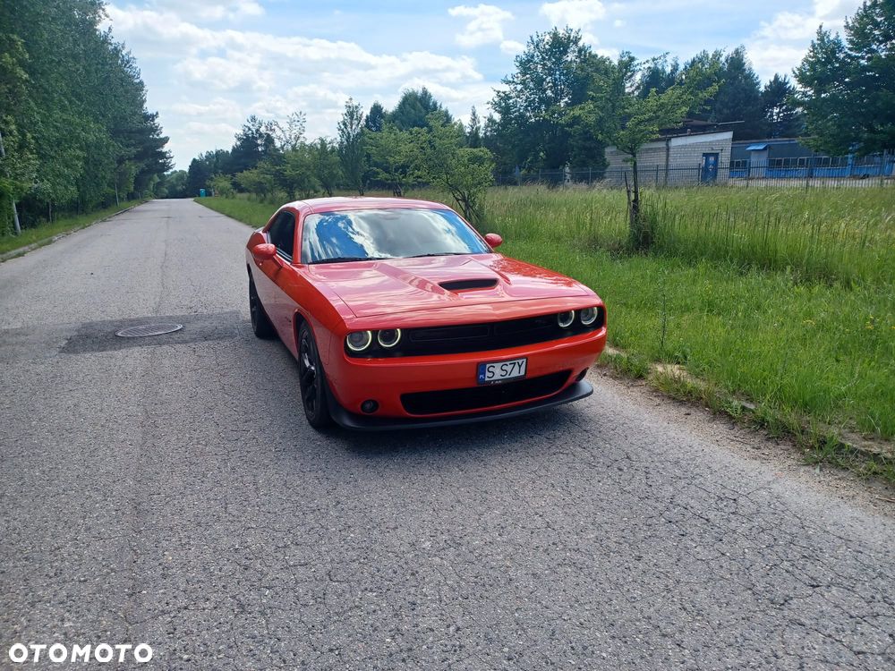 Dodge Challenger 5.7 R/T - 6