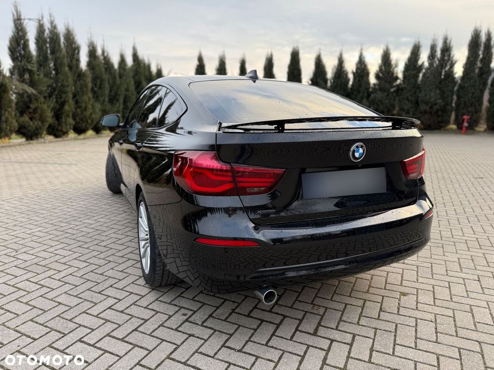 BMW Seria 3 318d Luxury Line - 10