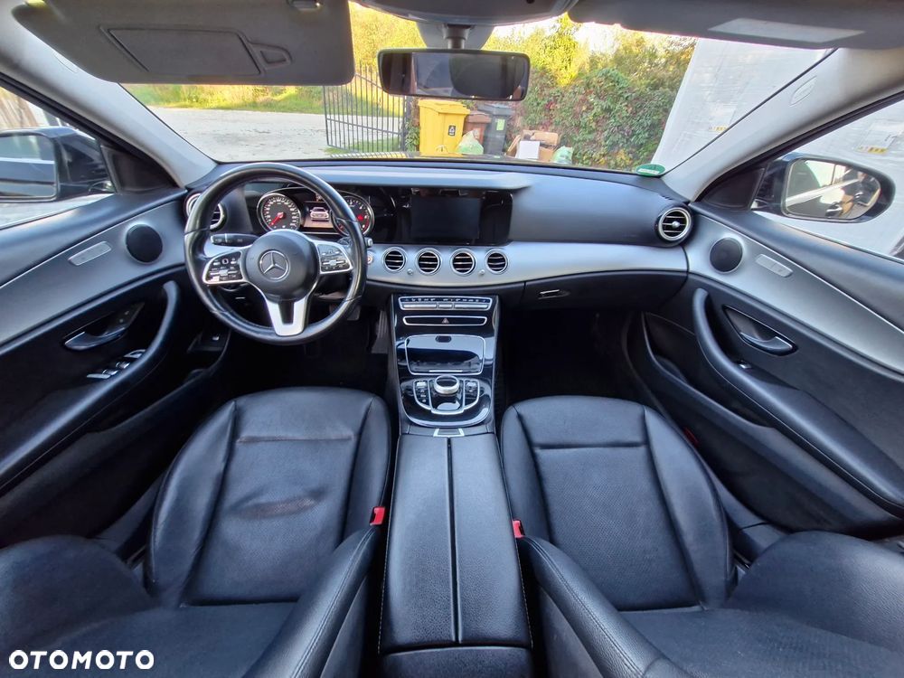 Mercedes-Benz Klasa E 200 d Business Edition - 10