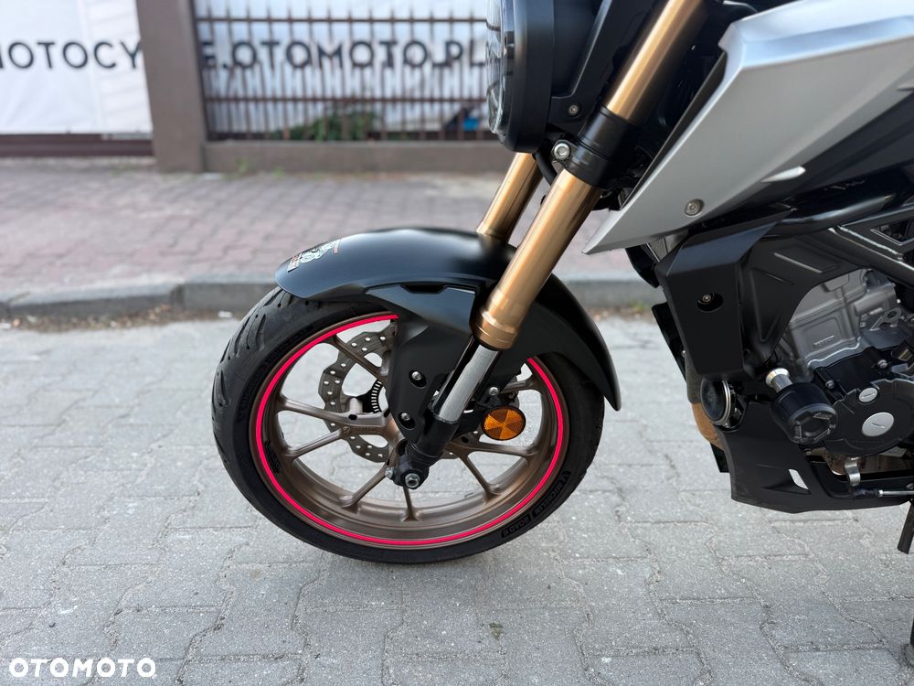 Honda CB - 23