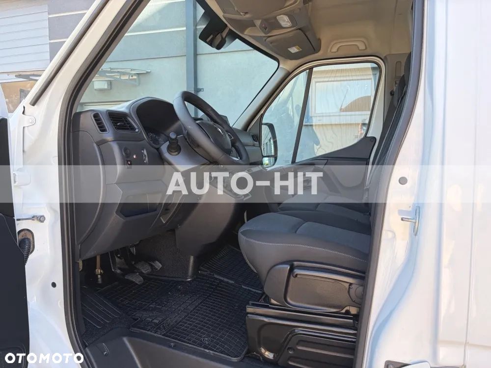 Renault Master - 24