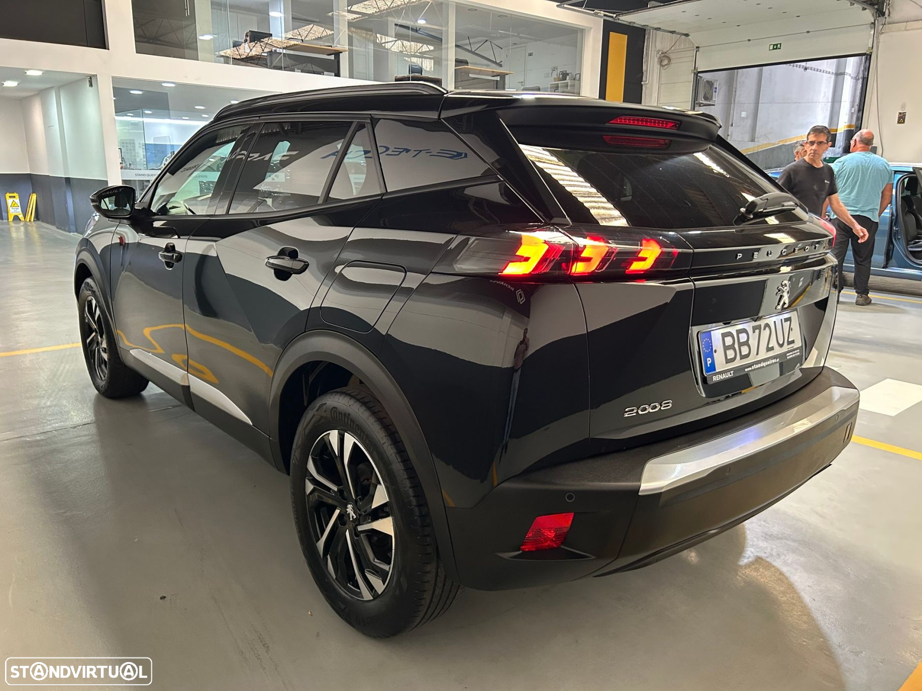 Peugeot 2008 1.2 PureTech Allure Pack - 6