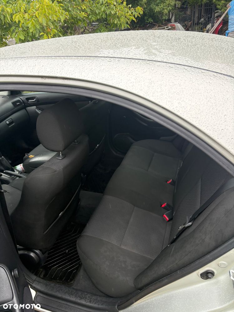 Toyota Avensis 1.8 VVT-i Travel - 9