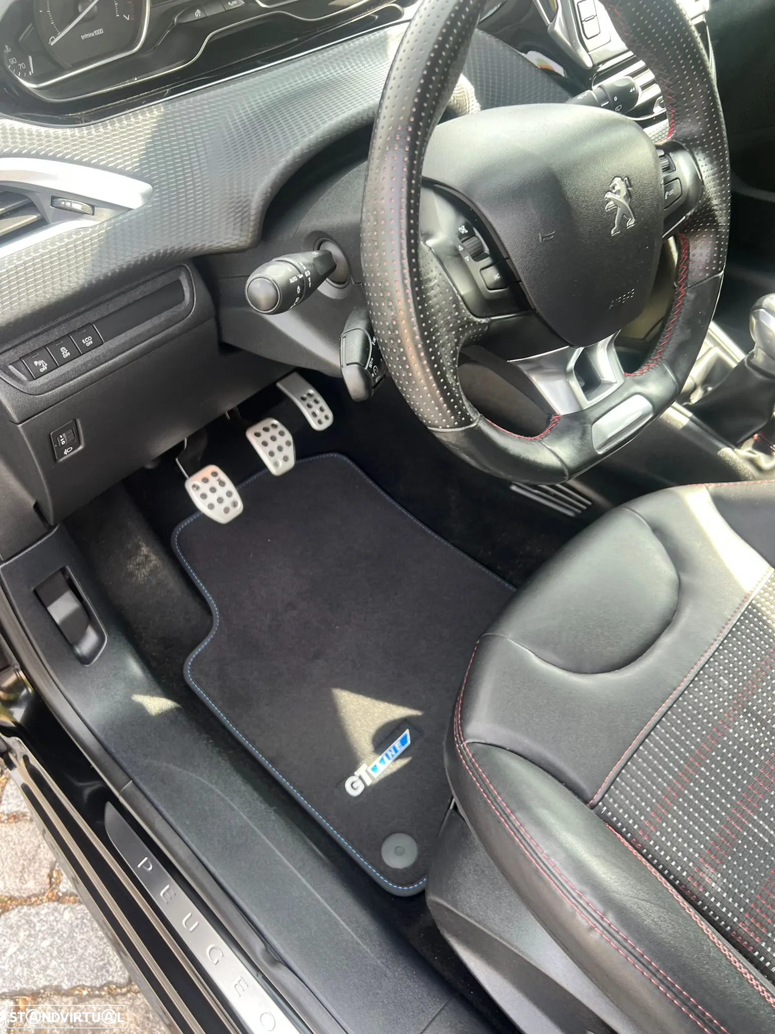 Peugeot 208 1.2 PureTech GT Line - 14