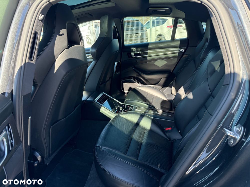 Porsche Panamera - 10