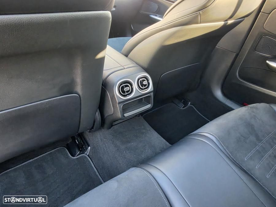 Mercedes-Benz C 300 e AMG Line - 22