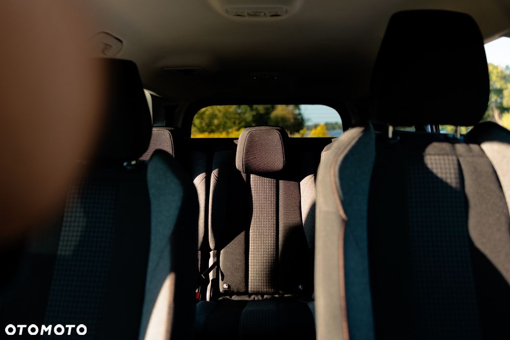 Peugeot 5008 1.5 BlueHDi Allure S&S EAT8 - 6