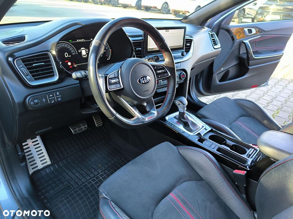 Kia ProCeed 1.6 T-GDI GT DCT - 8