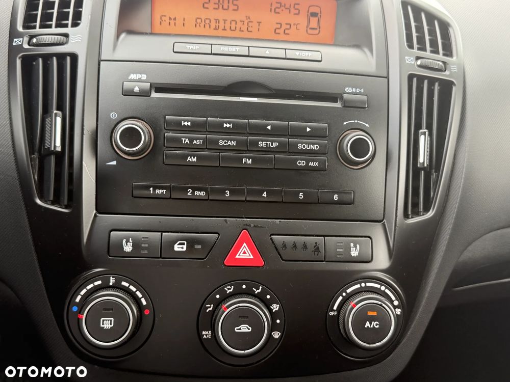 Kia Ceed Cee'd 1.6 Crdi Comfort + - 29