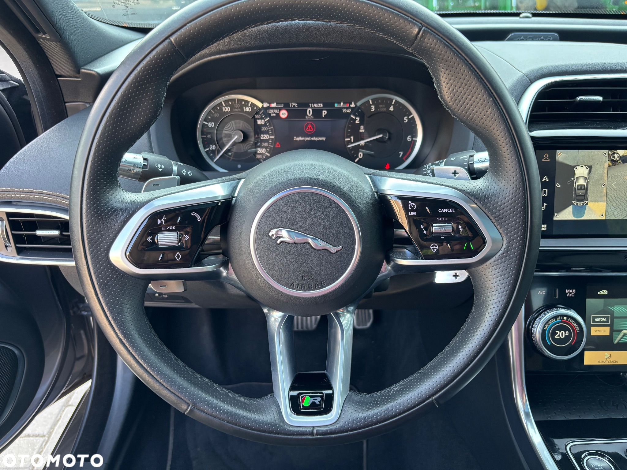 Jaguar XE 2.0 P250 R-Dynamic Black - 22