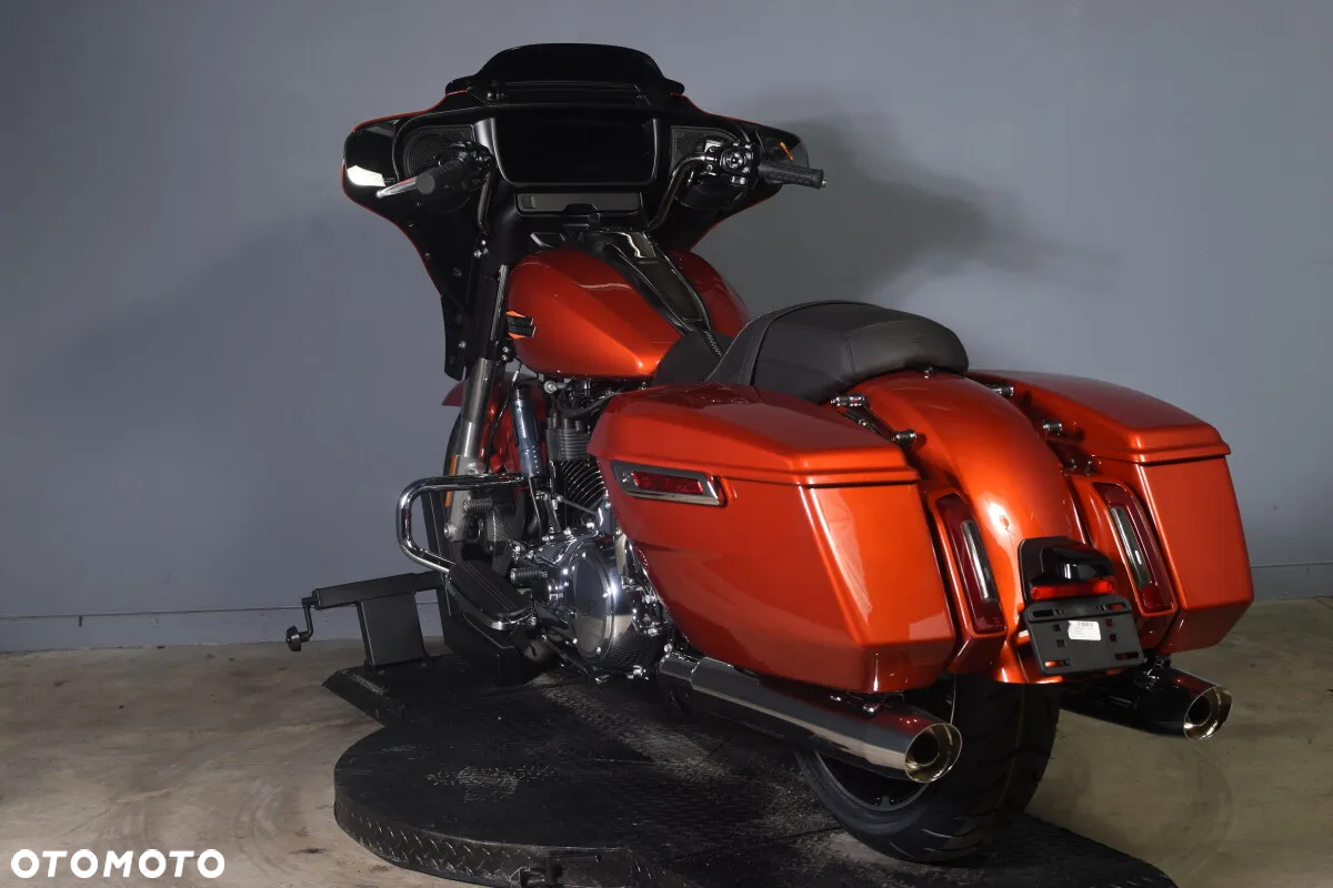Harley-Davidson Touring Street Glide - 5