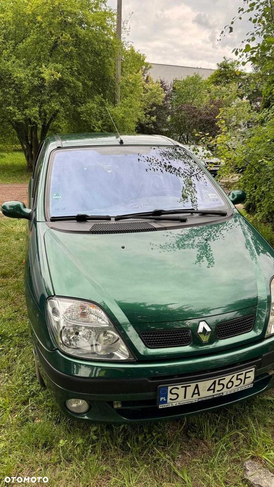 Renault Scenic - 1