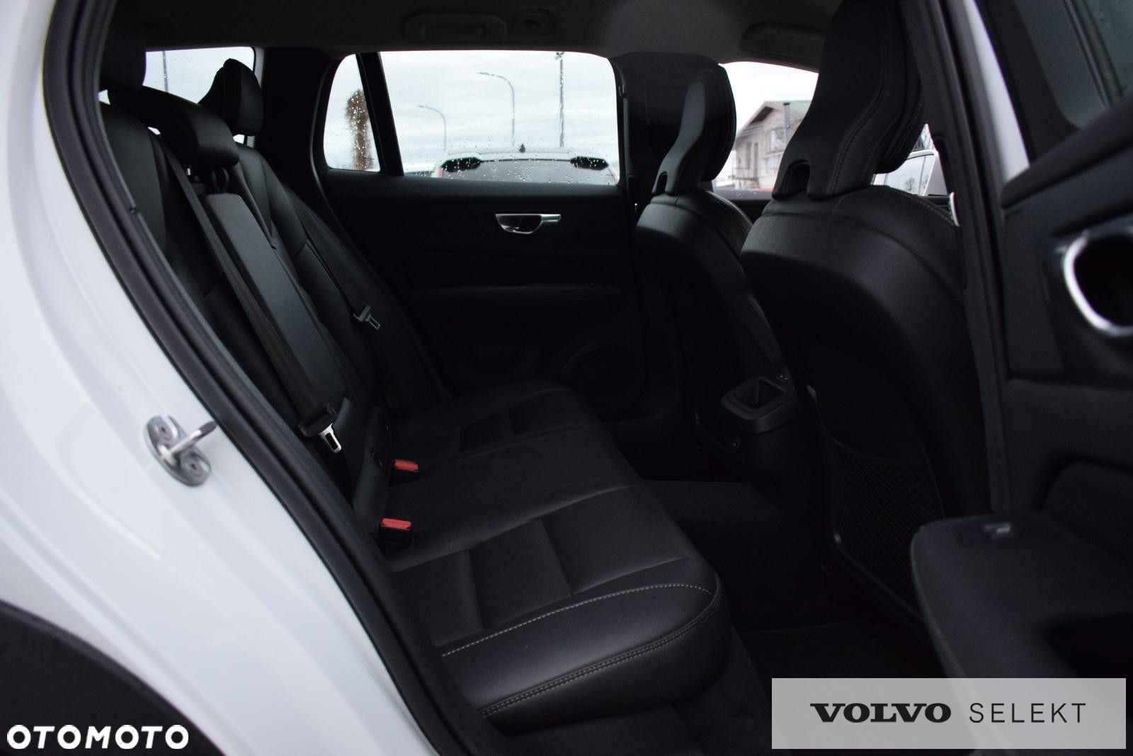 Volvo V60 Cross Country - 20