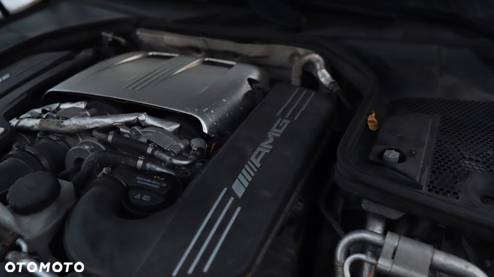 Mercedes-Benz Klasa C AMG 63 S - 15