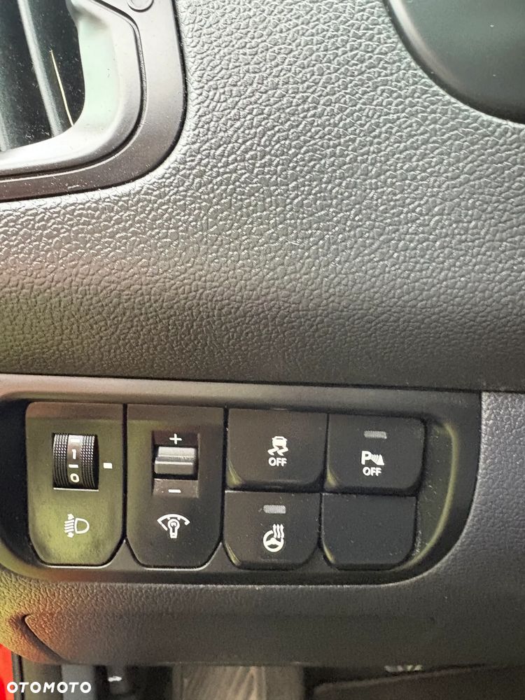 Kia Rio - 24