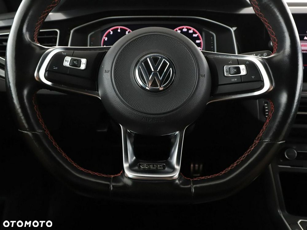 Volkswagen Polo 2.0 TSI DSG GTI - 22