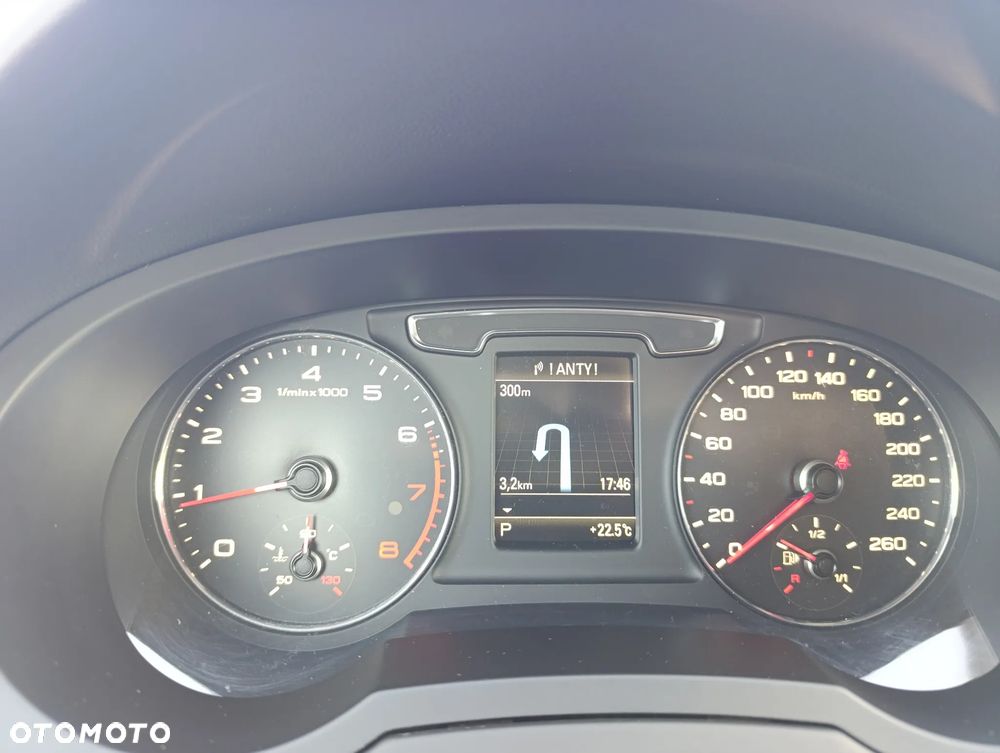 Audi Q3 - 12