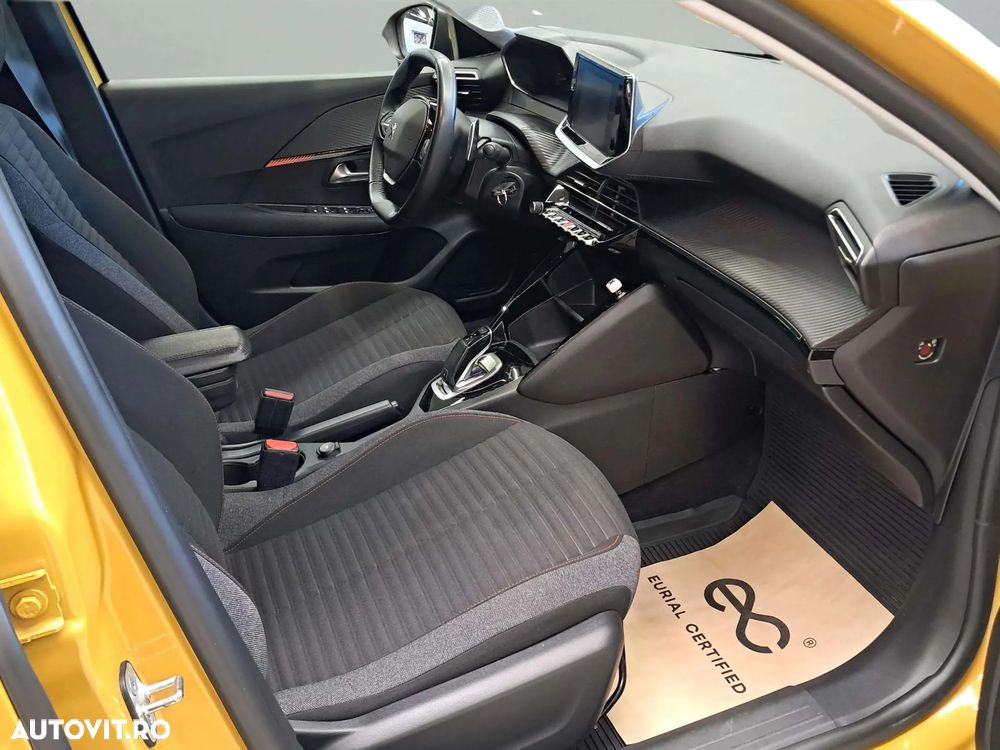 Peugeot 208 1.2 L PureTech STT EAT8 Active - 8