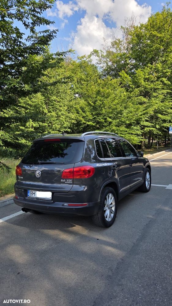 Volkswagen Tiguan 2.0 TDI 4Motion DSG Sport & Style - 2