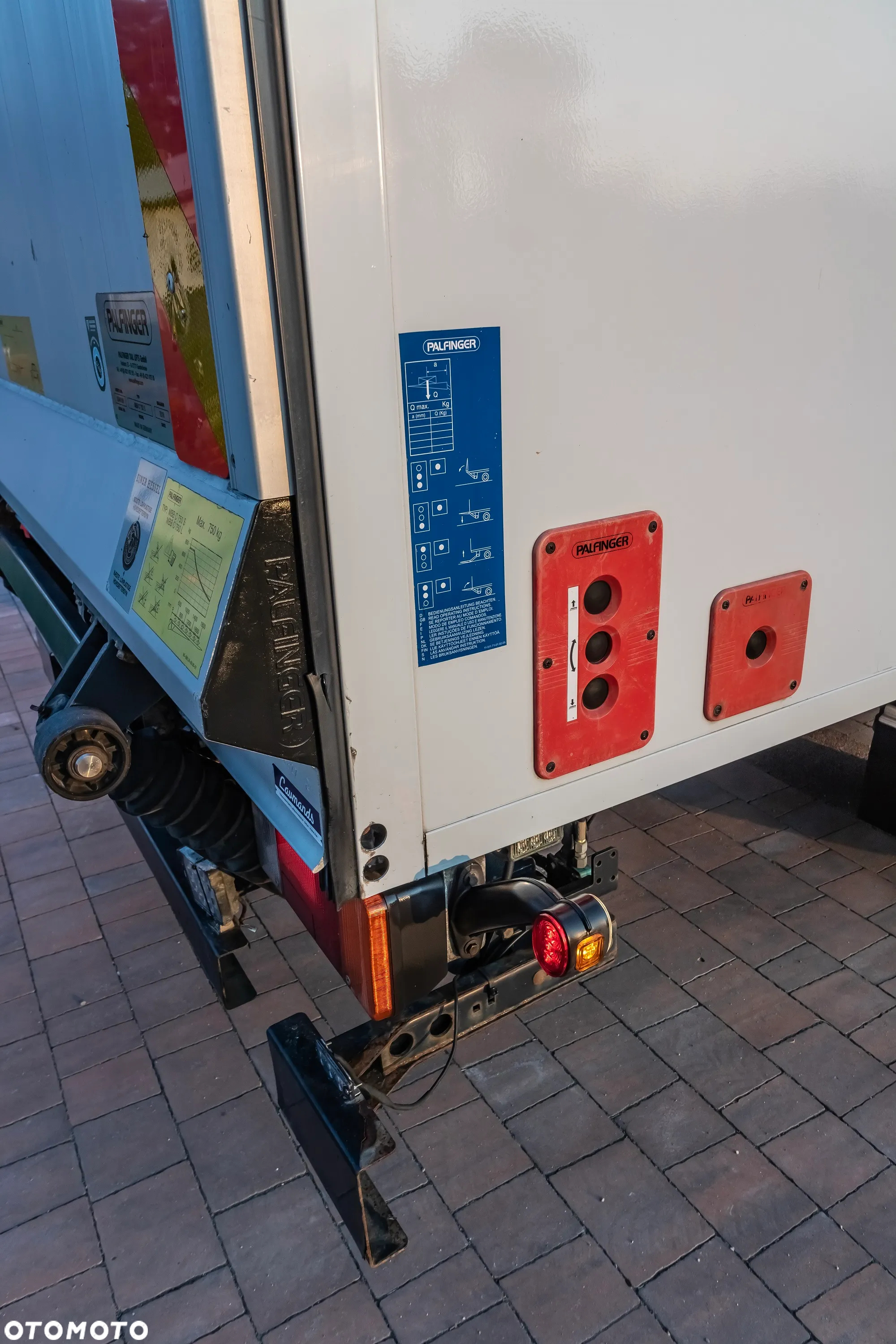 Mercedes-Benz Sprinter 516 top stan automat webasto - 13