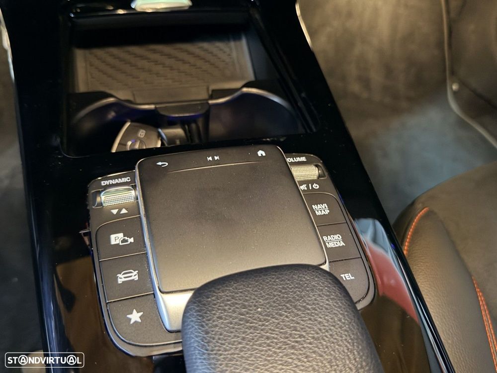 Mercedes-Benz A 250 e AMG Line - 19