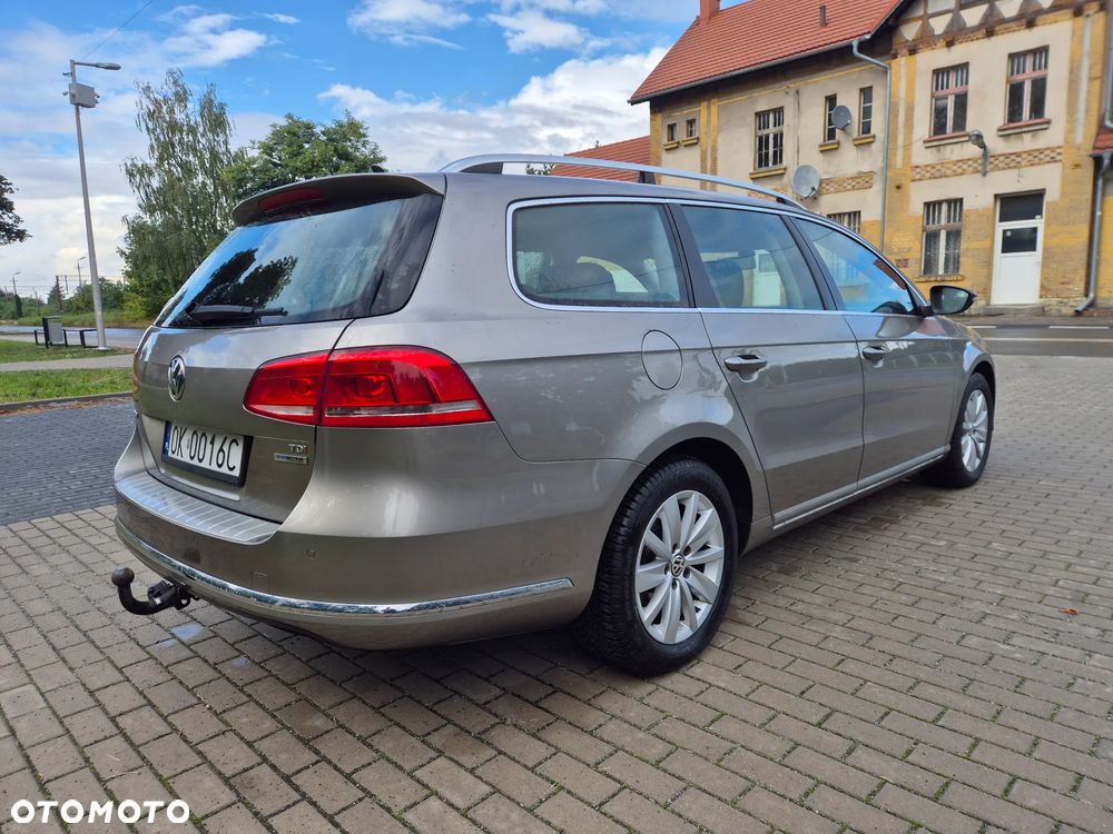 Volkswagen Passat 1.6 TDI Comfortline - 5