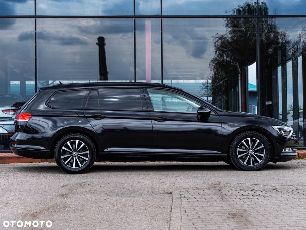 Volkswagen Passat Variant 1.6 TDI BMT Trendline - 17