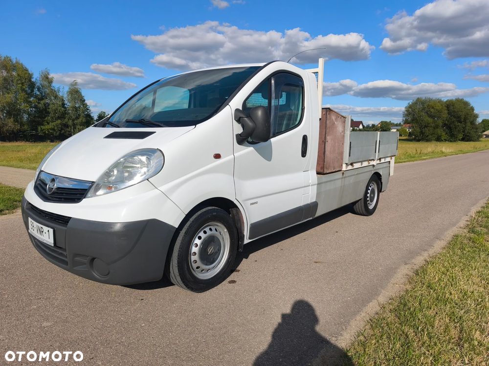 Opel Vivaro - 1