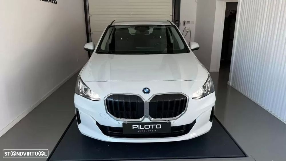 BMW 225xe Active Tourer e xDrive — photo 4