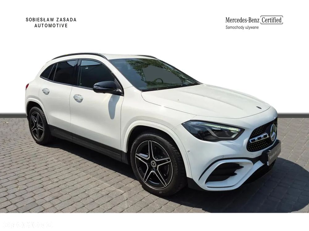 Mercedes-Benz GLA 200 - 7