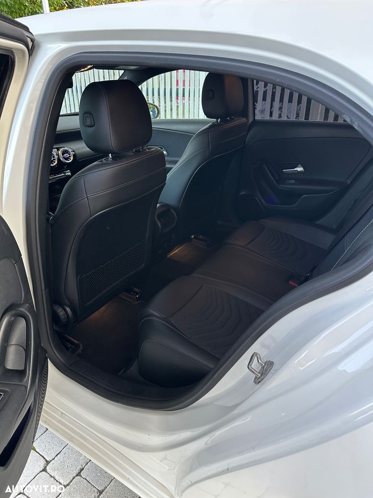 Mercedes-Benz A 250 - 11