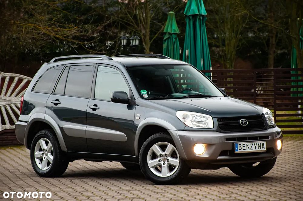 Toyota RAV4 - 4