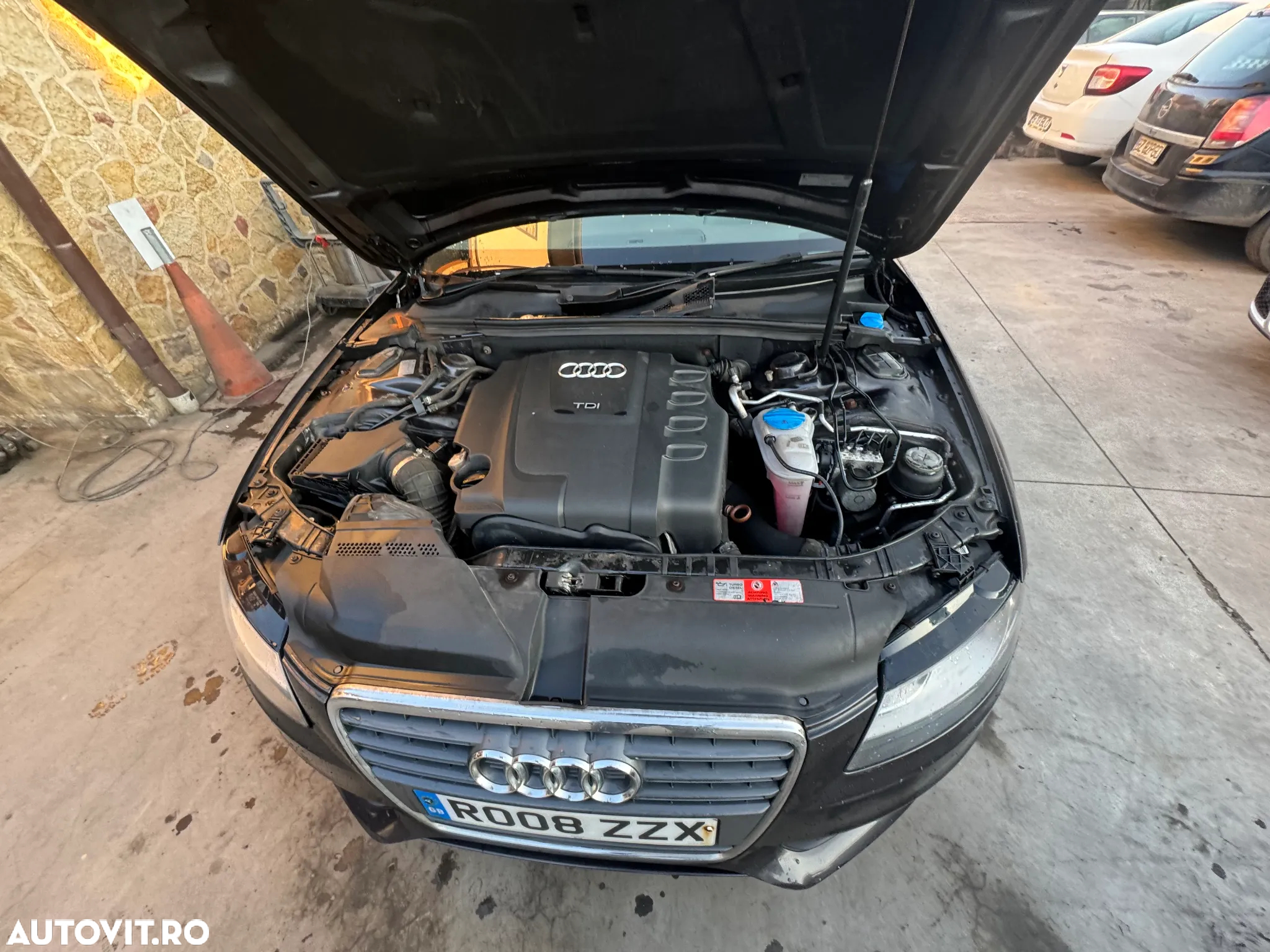 Dezmembram Audi A4 B8 2.0 CAG - 11