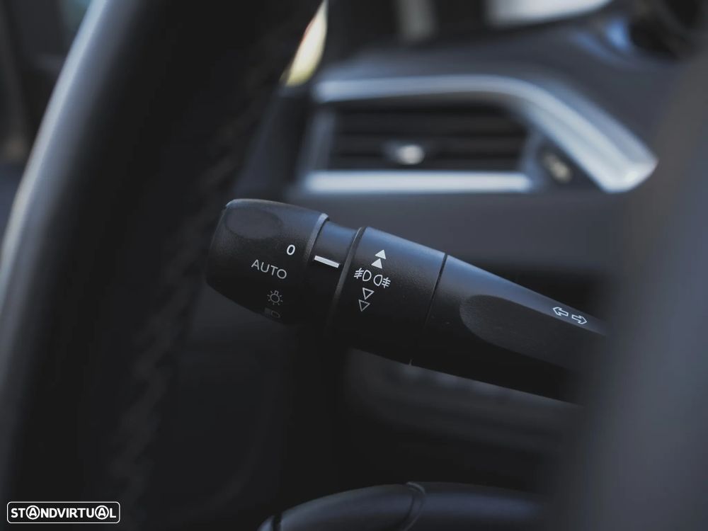 Peugeot 208 1.6 BlueHDi Active - 16