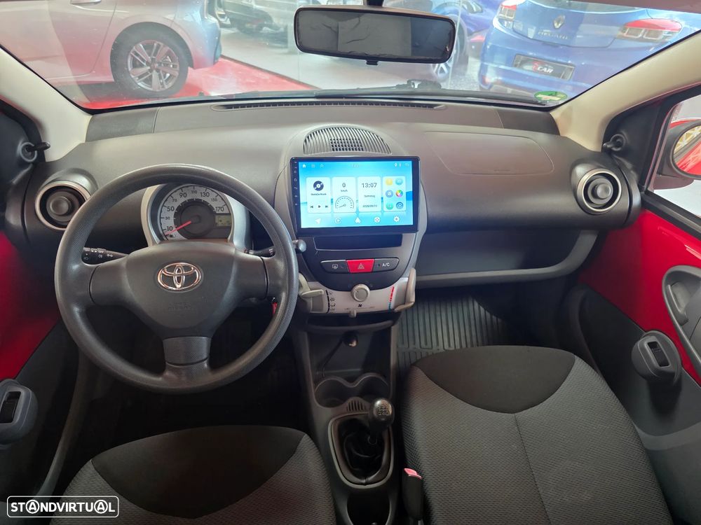 Toyota Aygo 1.0 + AC - 11