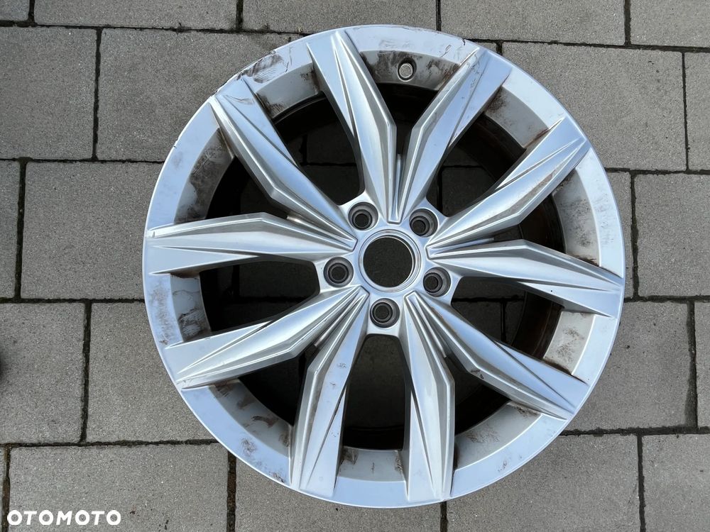 FELGA ALUMINIOWA VW VOLKSWAGEN 18" 5NA601025B 7Jx18 ET43 - 10
