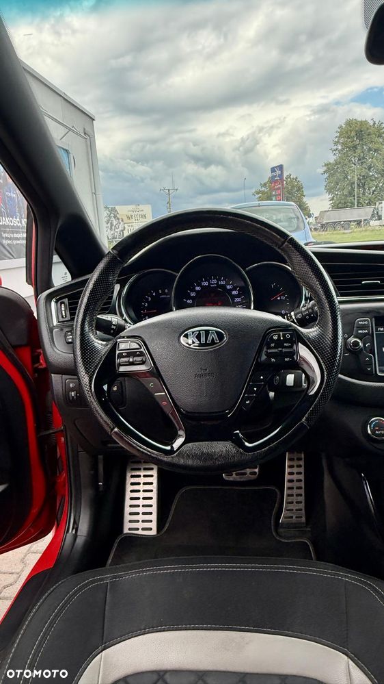 Kia Ceed 1.6 CRDi GT Line DCT - 23