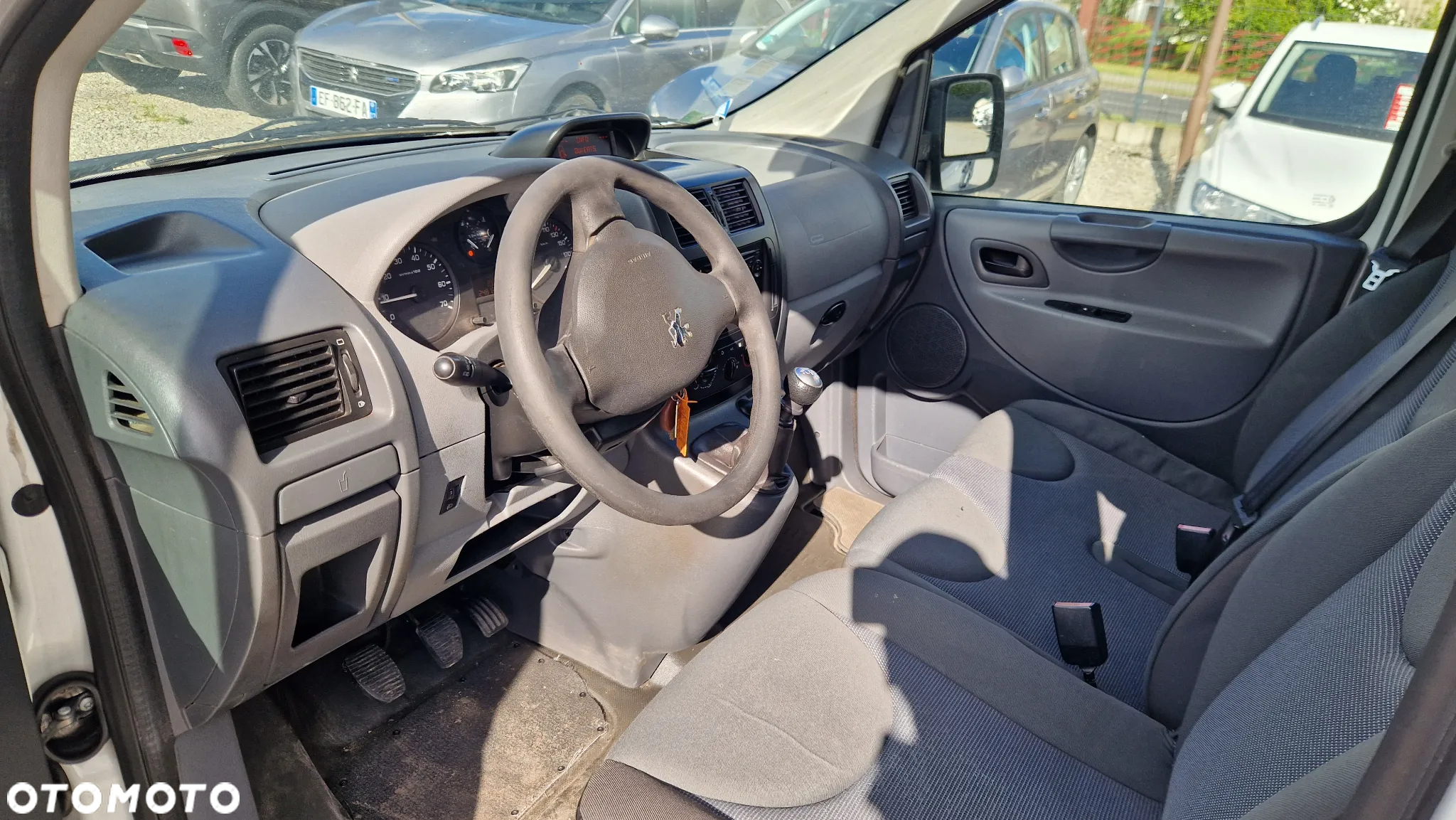 Peugeot Expert - 11