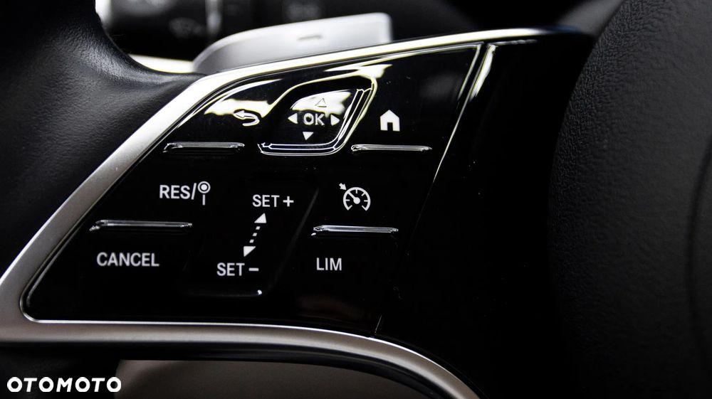 Mercedes-Benz Klasa E 300 de 4-Matic Avantgarde - 22