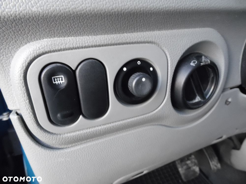 Renault Kangoo 1.6 16V Authentique Privilege - 9