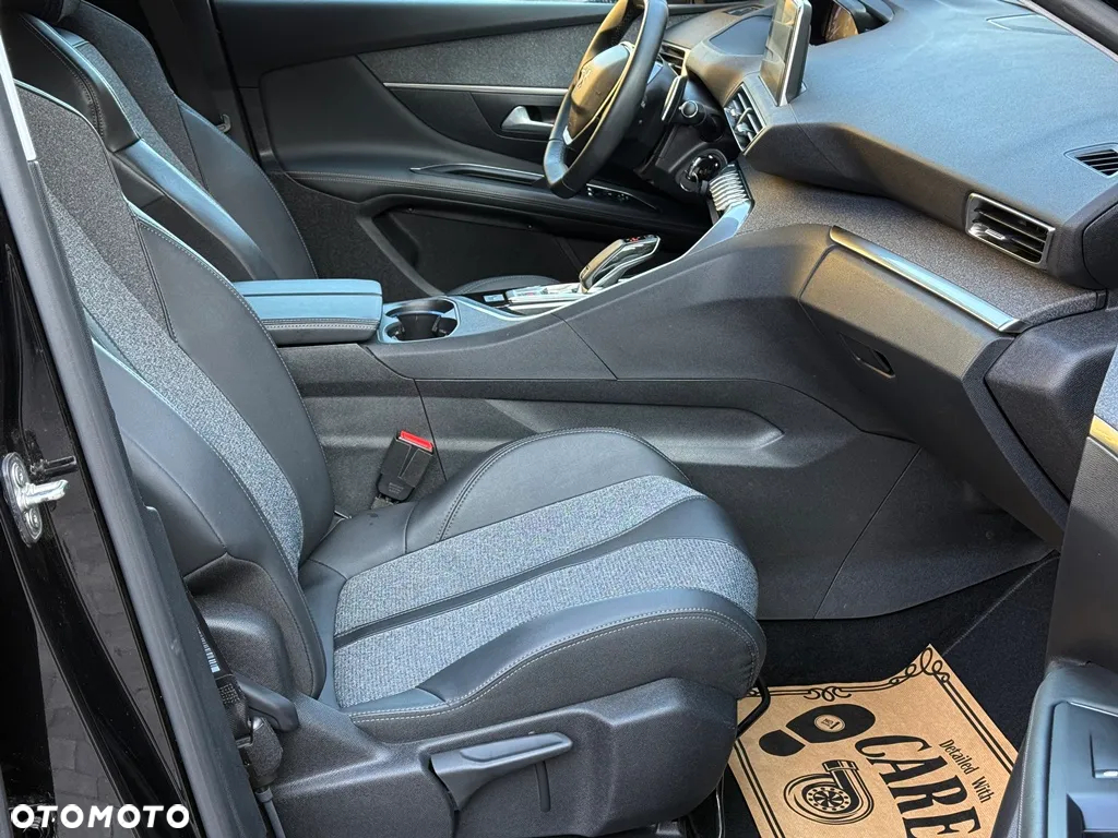 Peugeot 3008 1.5 BlueHDi Allure S&S EAT8 - 32