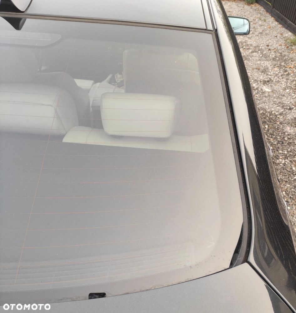 SZYBA TYŁ TYLNA BMW E60 GRZANA FABRYCZNIE DYMIONA - 4