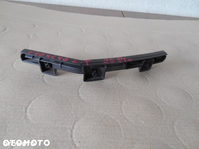 ŚLIZG ZDERZAKA LEWY TYŁ VOLVO V40 XC40 31290589 - 2