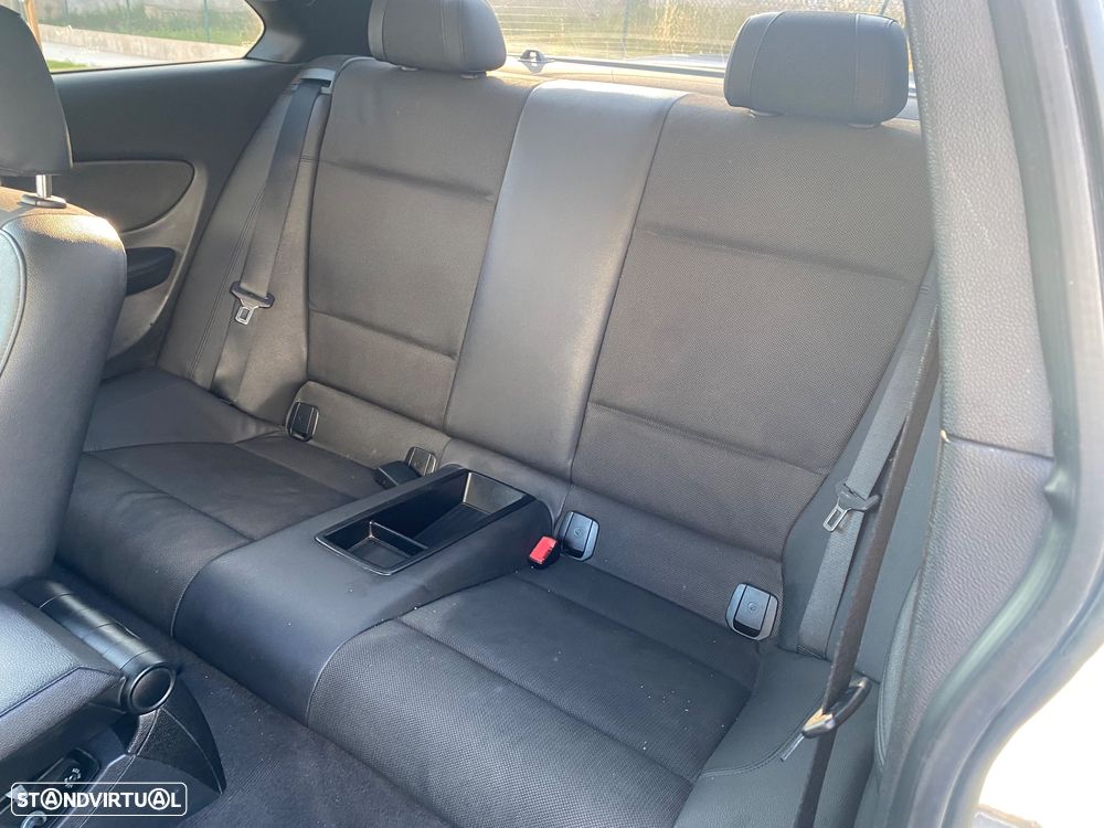 BMW 118 d Limited Edition Lifestyle c/ M Sport Pack - 8